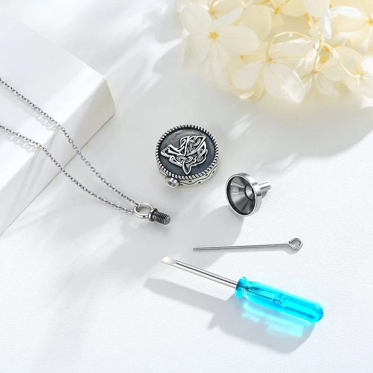 Unic Wolf Runic Wolf Cremation Pendant – Affordable Urns